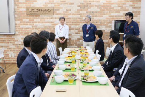  秋田市公設地方卸売市場を考える議員の会